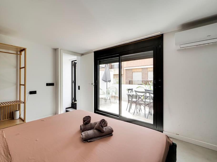 Casa Maria Townhouse- Terrace-4 Bedrooms L'Hospitalet de Llobregat Exteriör bild